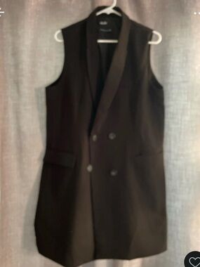 Elodie Black Tailored Sleeveless Vest